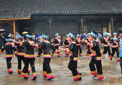 湘西少數(shù)民族苗族的傳統(tǒng)節(jié)日有哪些？